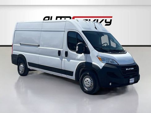Used 2023 RAM ProMaster 2500 w/ Advance Safety Group (B) FWD image 1