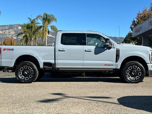 New 2026 Ford F250 Platinum image 4