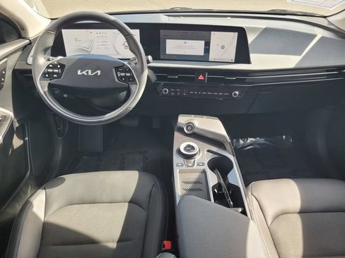 Used 2024 Kia EV6 Light RWD image 14