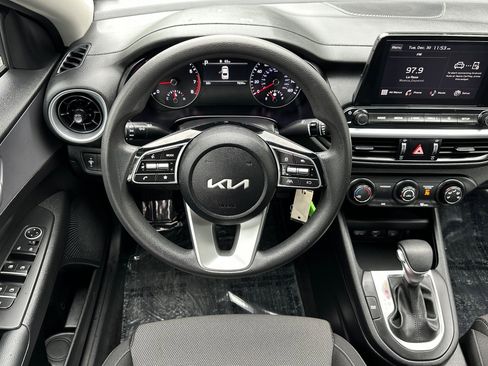 Used 2024 Kia Forte LXS w/ LXS Technology Package image 13