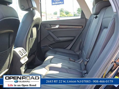 Used 2019 Audi Q5 2.0T Premium Plus w/ Premium Plus Package AWD/4WD image 17