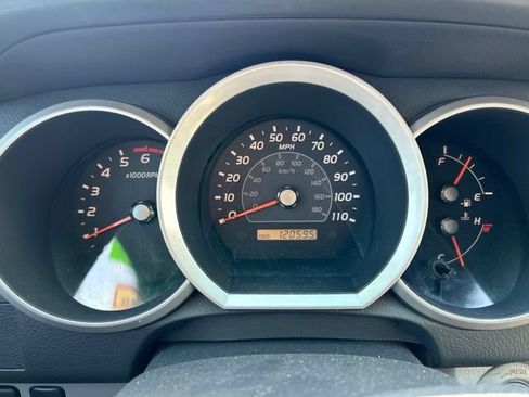 Used 2007 Toyota 4Runner SR5 RWD image 12