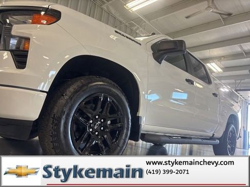 New 2026 Chevrolet Silverado 1500 Custom w/ Turbomax Blackout Package AWD/4WD image 9