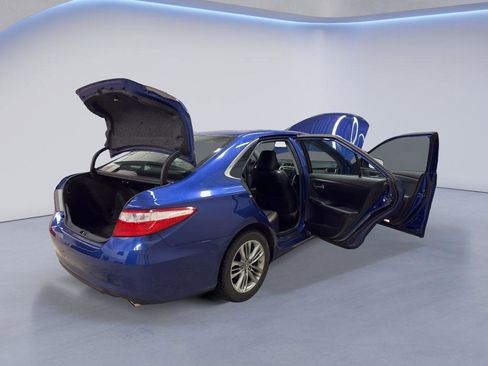 Used 2015 Toyota Camry SE image 13