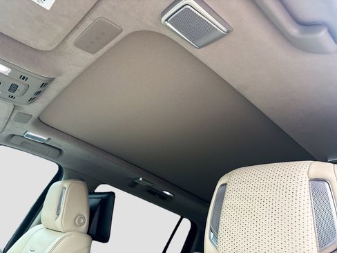 Used 2023 Cadillac Escalade ESV Sport Platinum w/ LPO, ONYX Package image 29