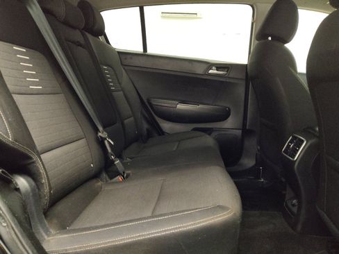 Used 2022 Kia Sportage LX w/ LX FWD Value Edition Package image 19