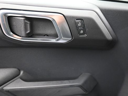 New 2025 Ford Bronco Badlands w/ Sasquatch Package image 19