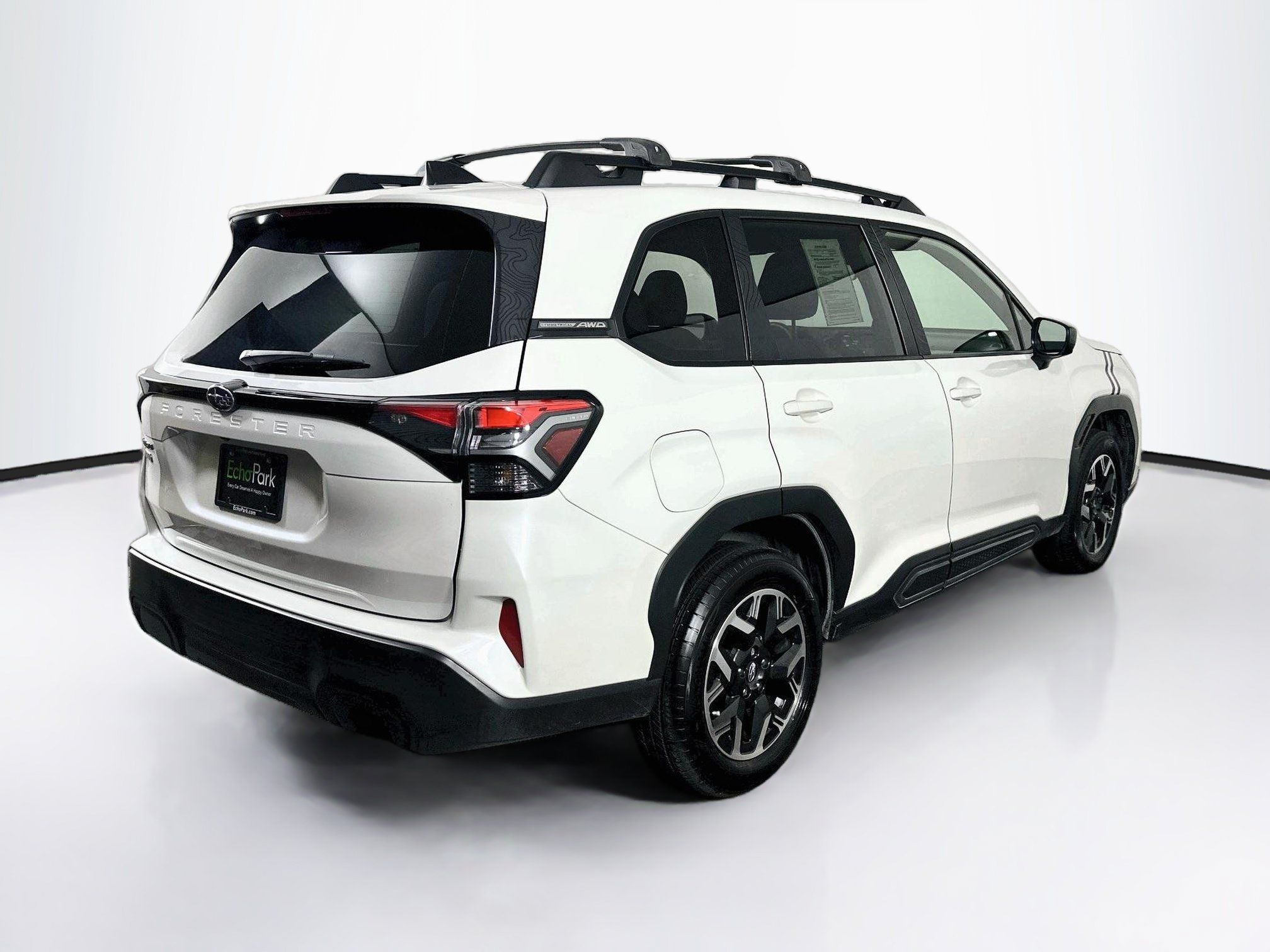 Used 2025 Subaru Forester Premium AWD/4WD image 9