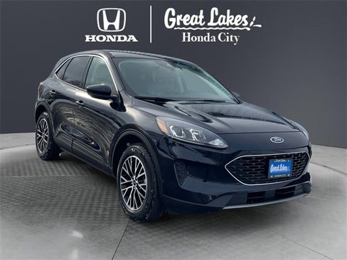 Used 2021 Ford Escape SE image 1