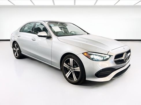 Used 2023 Mercedes-Benz C 300 Sedan image 3