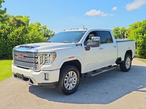 Certified 2022 GMC Sierra 2500 Denali AWD/4WD image 2