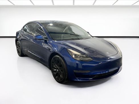 Used 2023 Tesla Model 3 Standard Range RWD image 3