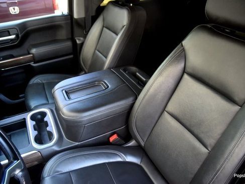 Used 2019 Chevrolet Silverado 1500 LT Trail Boss image 9