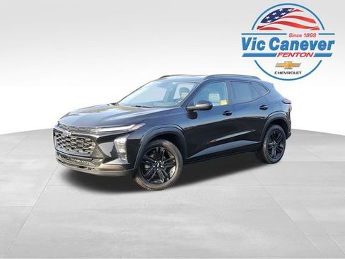 Certified 2024 Chevrolet Trax ACTIV w/ Driver Confidence Package image 1