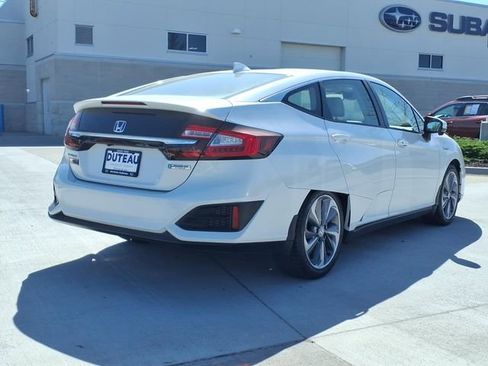 Used 2018 Honda Clarity Plug-In Hybrid image 5