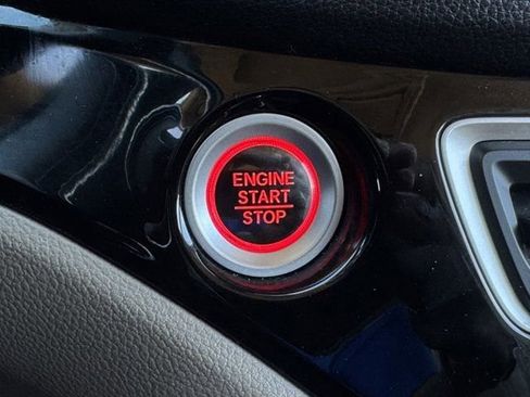 Used 2018 Honda Pilot Elite image 21