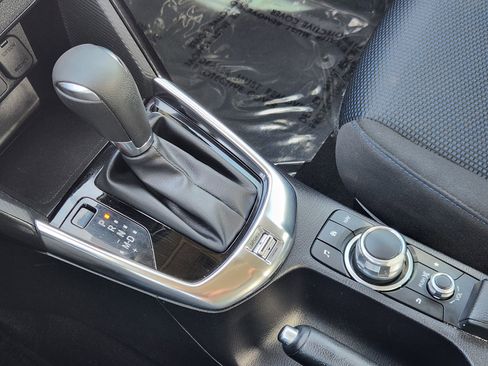 Used 2017 Toyota Yaris iA image 21