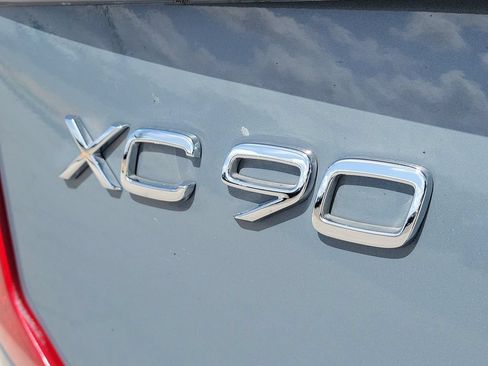 Used 2023 Volvo XC90 B6 Plus w/ Protection Package Premier AWD/4WD image 6