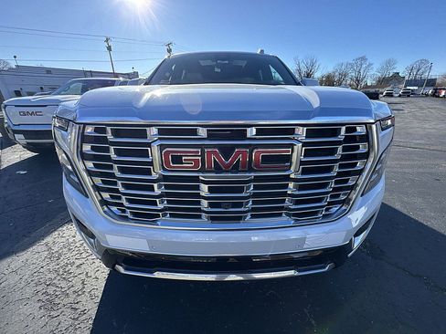 New 2026 GMC Yukon Denali w/ Denali Reserve Package image 11