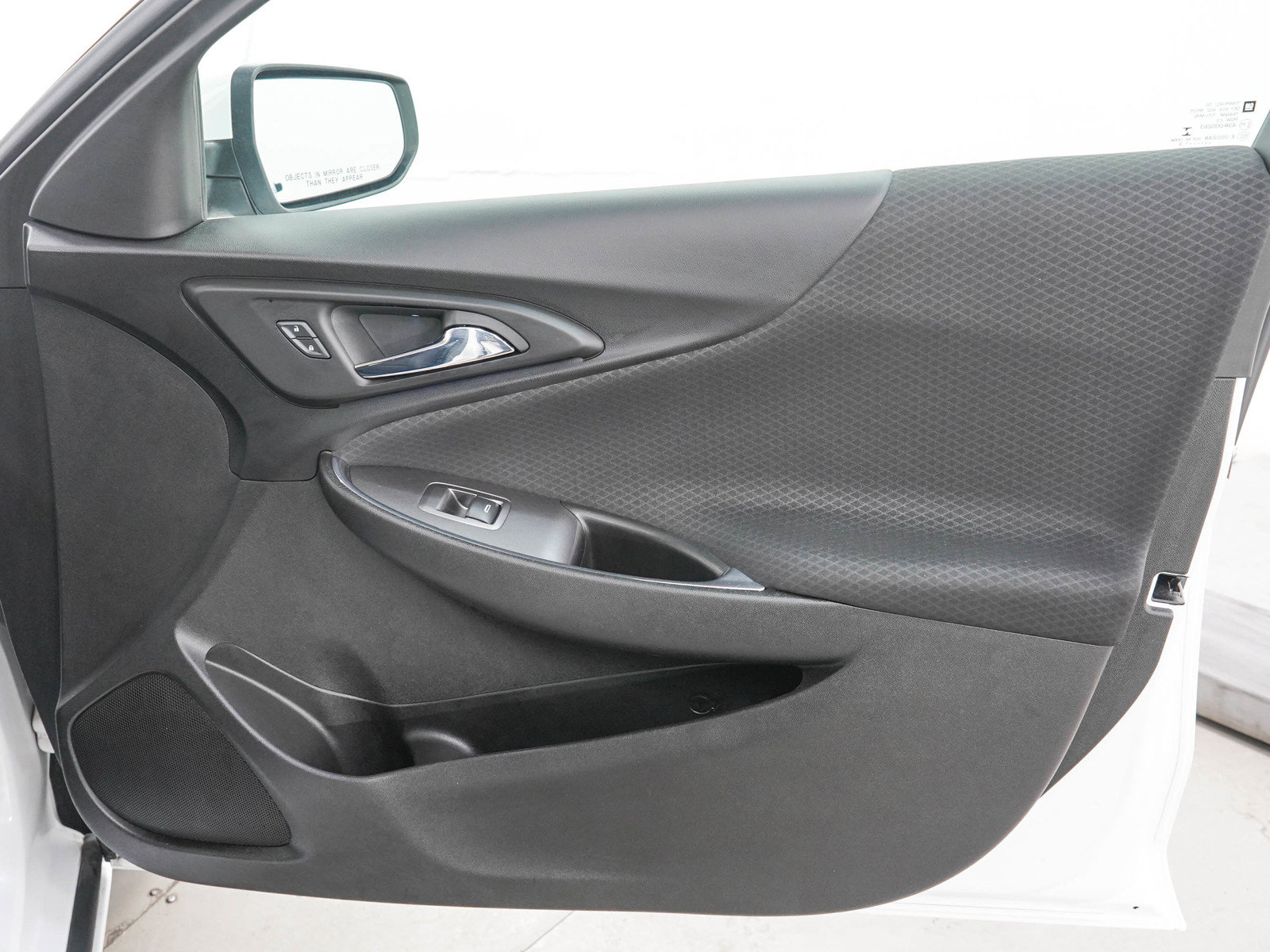 Used 2018 Chevrolet Malibu LT FWD image 9