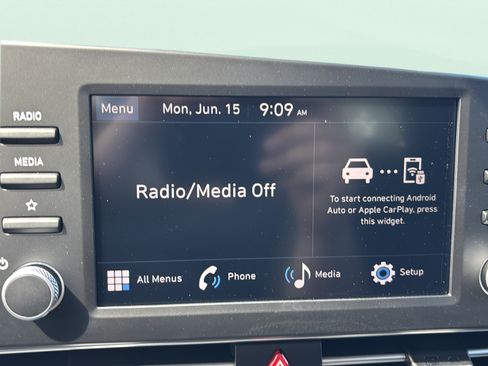 New 2026 Hyundai Elantra SE FWD image 15