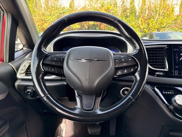Used 2019 Chrysler Pacifica Touring Plus w/ Advanced Safetytec Group FWD image 20