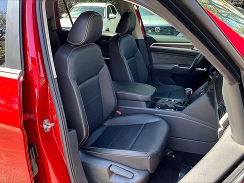 Used 2023 Volkswagen Atlas SE image 8