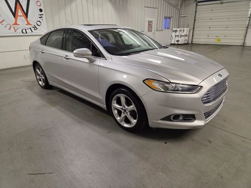 Used 2013 Ford Fusion SE image 10