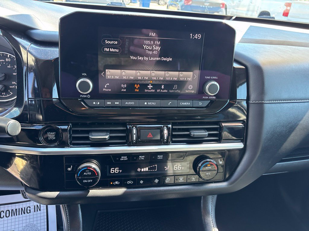 Used 2025 Nissan Pathfinder SV AWD/4WD image 25