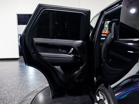 Used 2024 Land Rover Range Rover SV AWD/4WD image 22