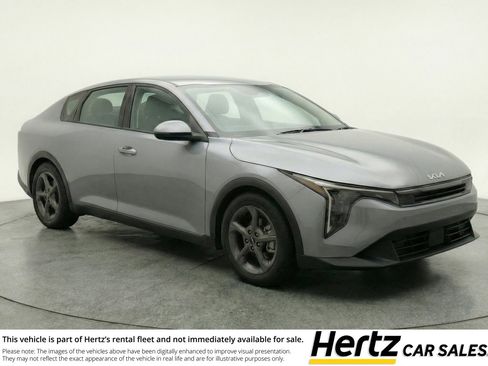Used 2025 Kia K4 FWD image 1