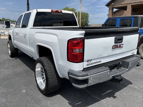 Used 2016 GMC Sierra 2500 SLE w/ SLE Convenience Package AWD/4WD image 3
