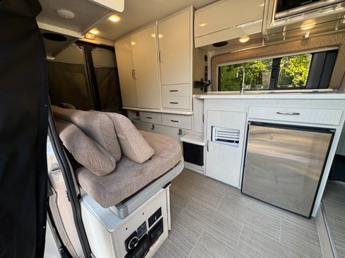 Used 2021 RAM ProMaster 1500 w/ Convenience Group FWD image 36