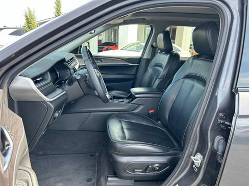 Used 2021 Jeep Grand Cherokee L Limited AWD/4WD image 14