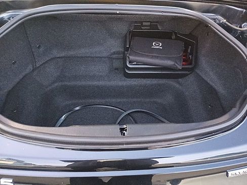 Used 2024 MAZDA MX-5 Miata RF Club image 17