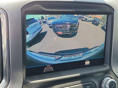 Used 2022 GMC Sierra 2500 SLE w/ SLE Value Package; AWD/4WD image 14