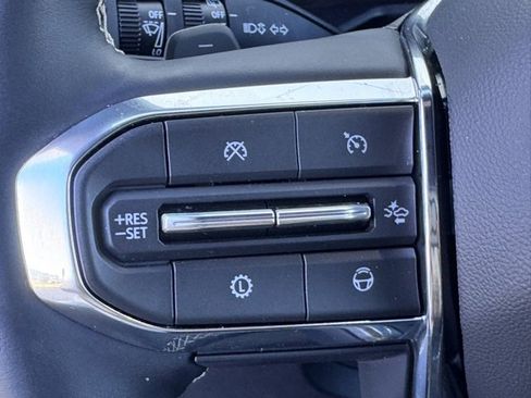 Used 2024 GMC Acadia Denali w/ Super Cruise Package image 24