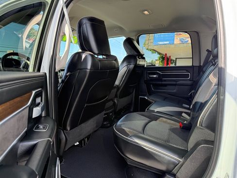 Used 2023 RAM 2500 Laramie AWD/4WD image 13