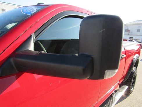 Used 2018 RAM 2500 Tradesman w/ Chrome Appearance Group image 19