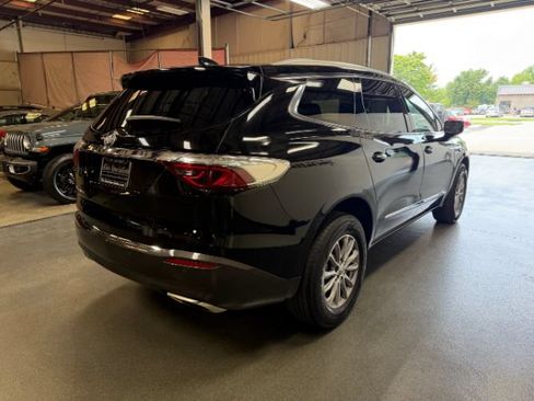 Used 2024 Buick Enclave Premium FWD image 5