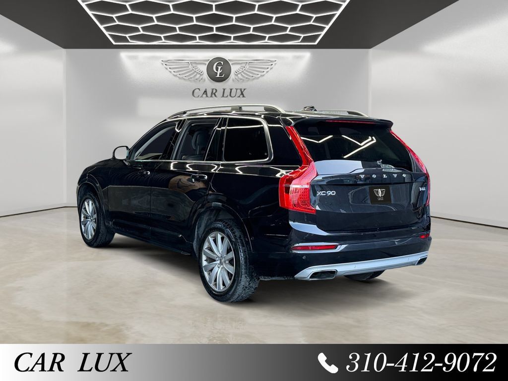 Used 2017 Volvo XC90 T6 Momentum AWD/4WD image 3