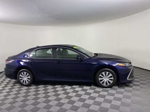 Used 2021 Toyota Camry LE FWD image 10