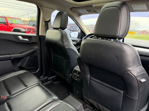 Used 2020 Ford Escape SEL image 26