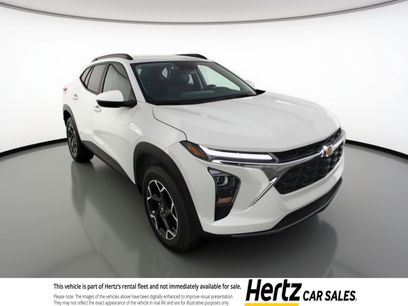 Used 2025 Chevrolet Trax LT