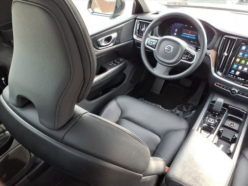 Used 2024 Volvo S60 B5 Plus image 14