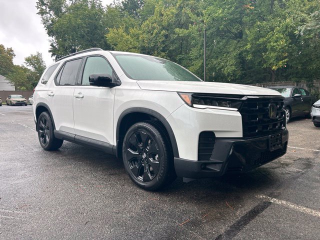 New 2026 Honda Pilot Black Edition image 1