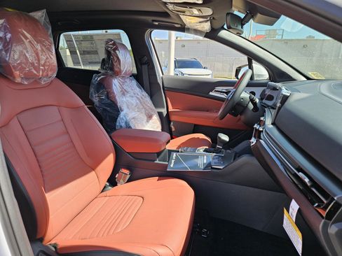 New 2026 Kia Sportage SX image 12