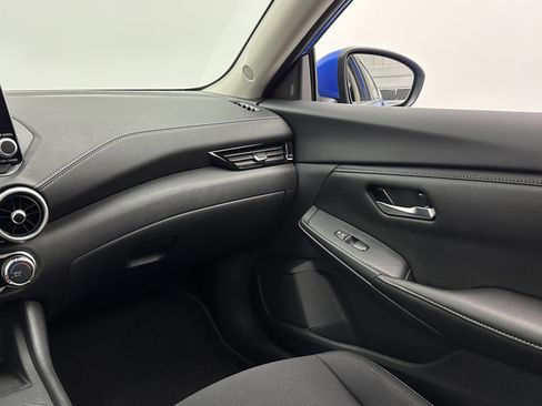 Used 2025 Nissan Sentra SV image 19