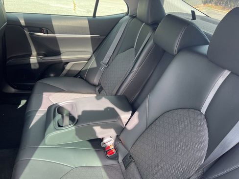 Used 2023 Toyota Camry XSE FWD image 16