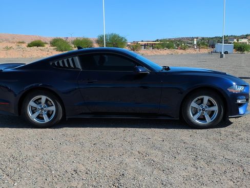 Used 2020 Ford Mustang Coupe RWD image 2